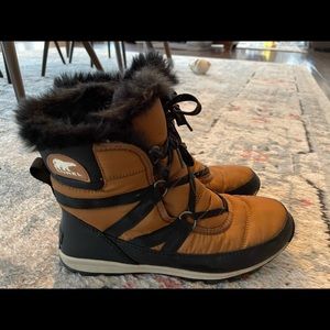 Sorel Whitney snow boots